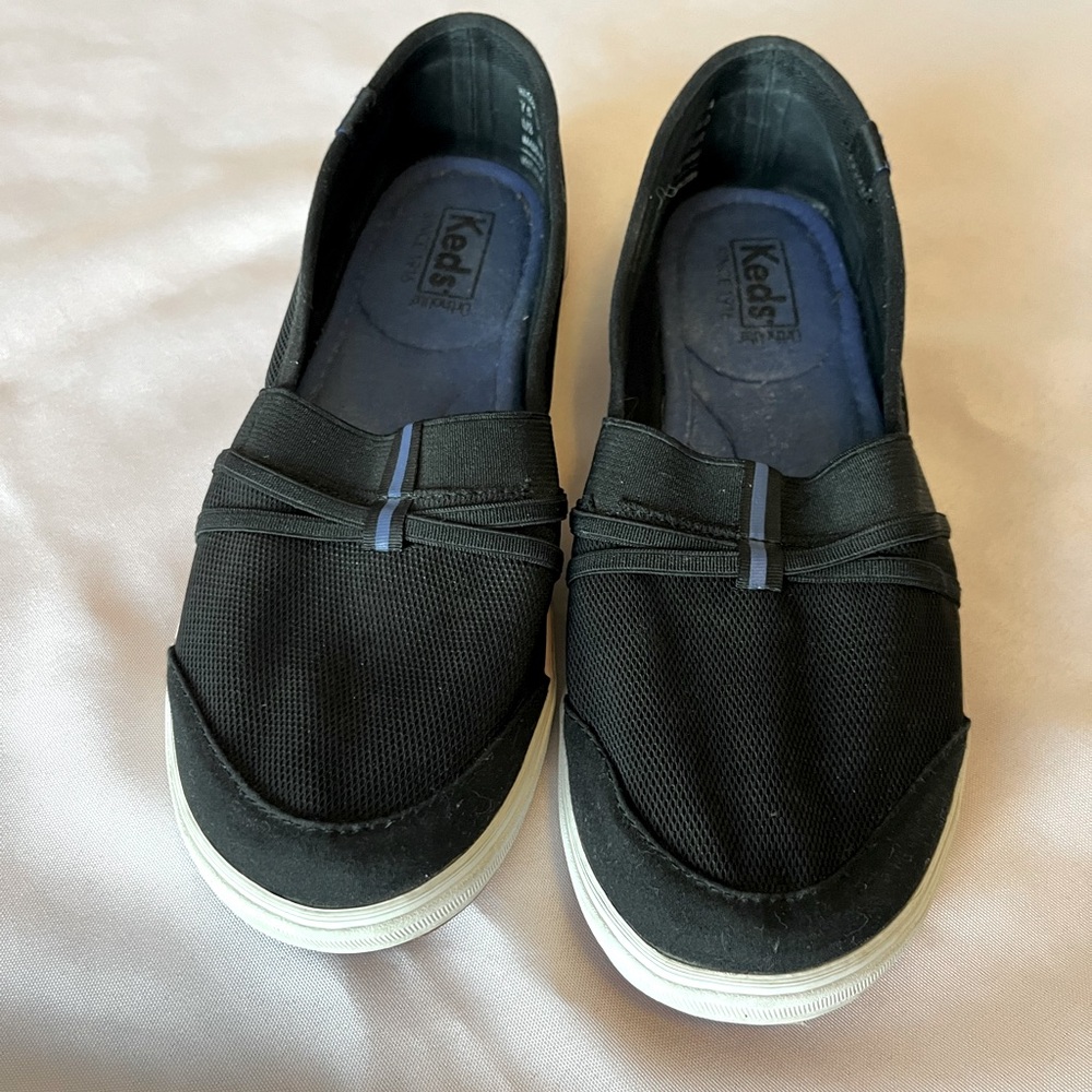 Womens Keds Ortholite Canvas Slip-ons - size 7.5